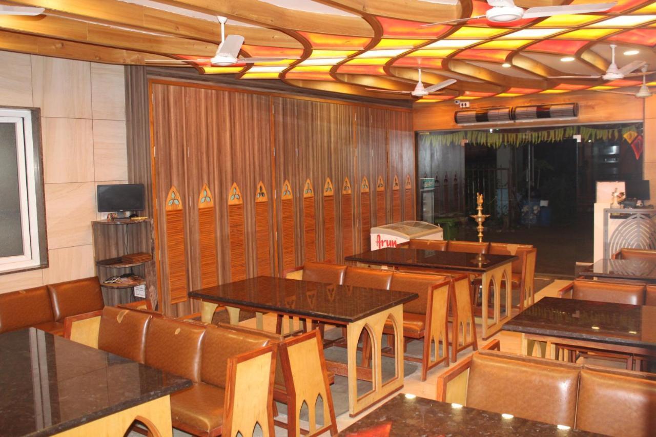 Annai In Saravana Bhavan Fine Stay And Restaurant Velánganni Kültér fotó